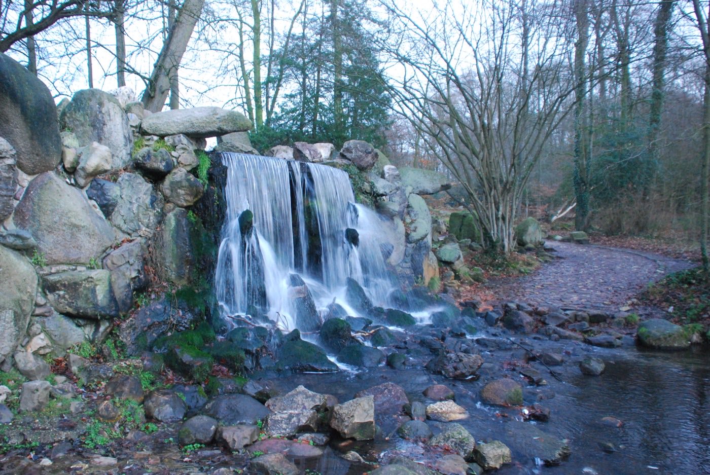 De waterval in Park Sonsbeek, Arnhem